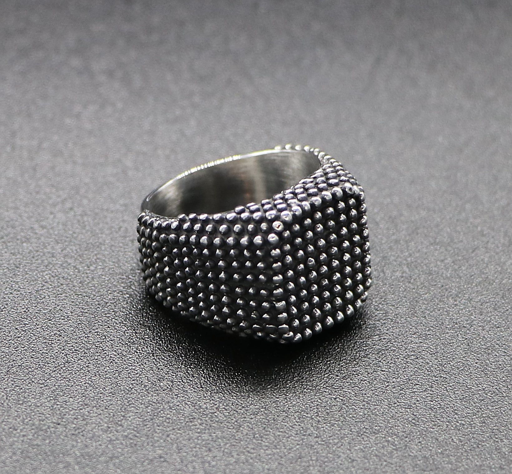 SQUARE STUDD RING